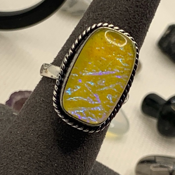 Comfort Curl Adjustable Ring, Yellow Australian Triplet w Dazzling Blue Accents - Picture 9 of 14